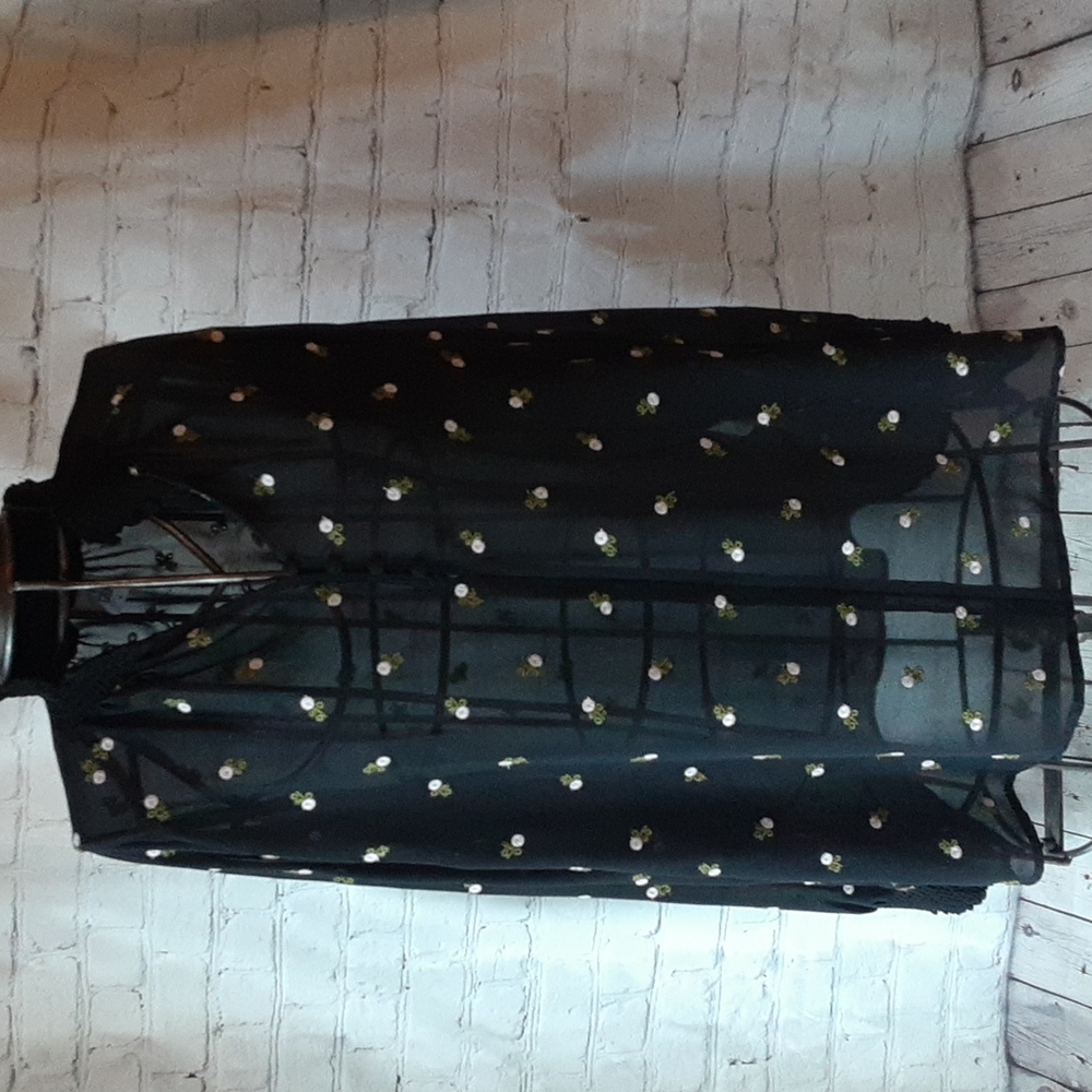 Cabi Floral Embroidery Blouse